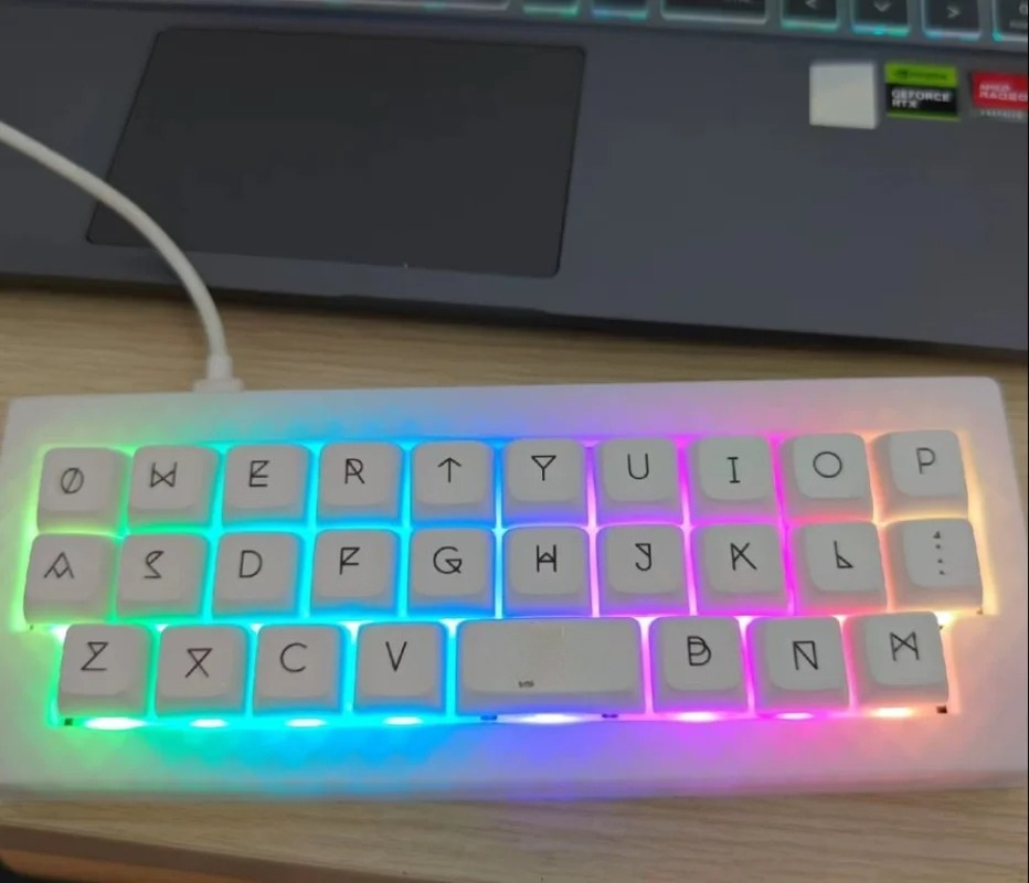 Gaming Keyboard Half - Mifuny-ミニキーボードキット,有線,3D印刷,カスタムバージョン,RGBホットスワップ,人間工学,30% ゲーム,PCゲーマー,Alpha28,シングルモード