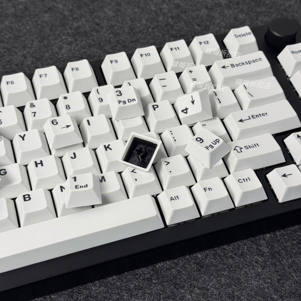 ミニマリストな純白キーキャップ チェリープロファイル PBT - Gaming Keyboard Extension のレビューと価格